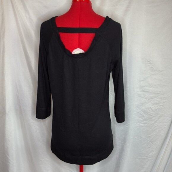 SM194 Kismet off the shoulder with back horizontal strap lightweight sweater - Picture 4 of 7